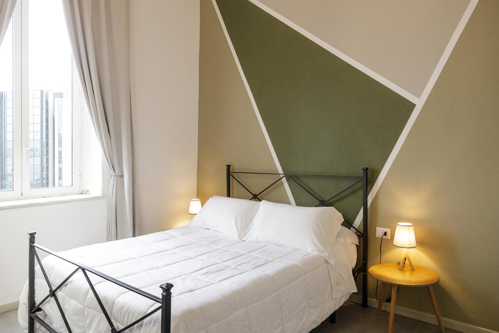 ナポリ Civico13 Bed & Breakfast エクステリア 写真