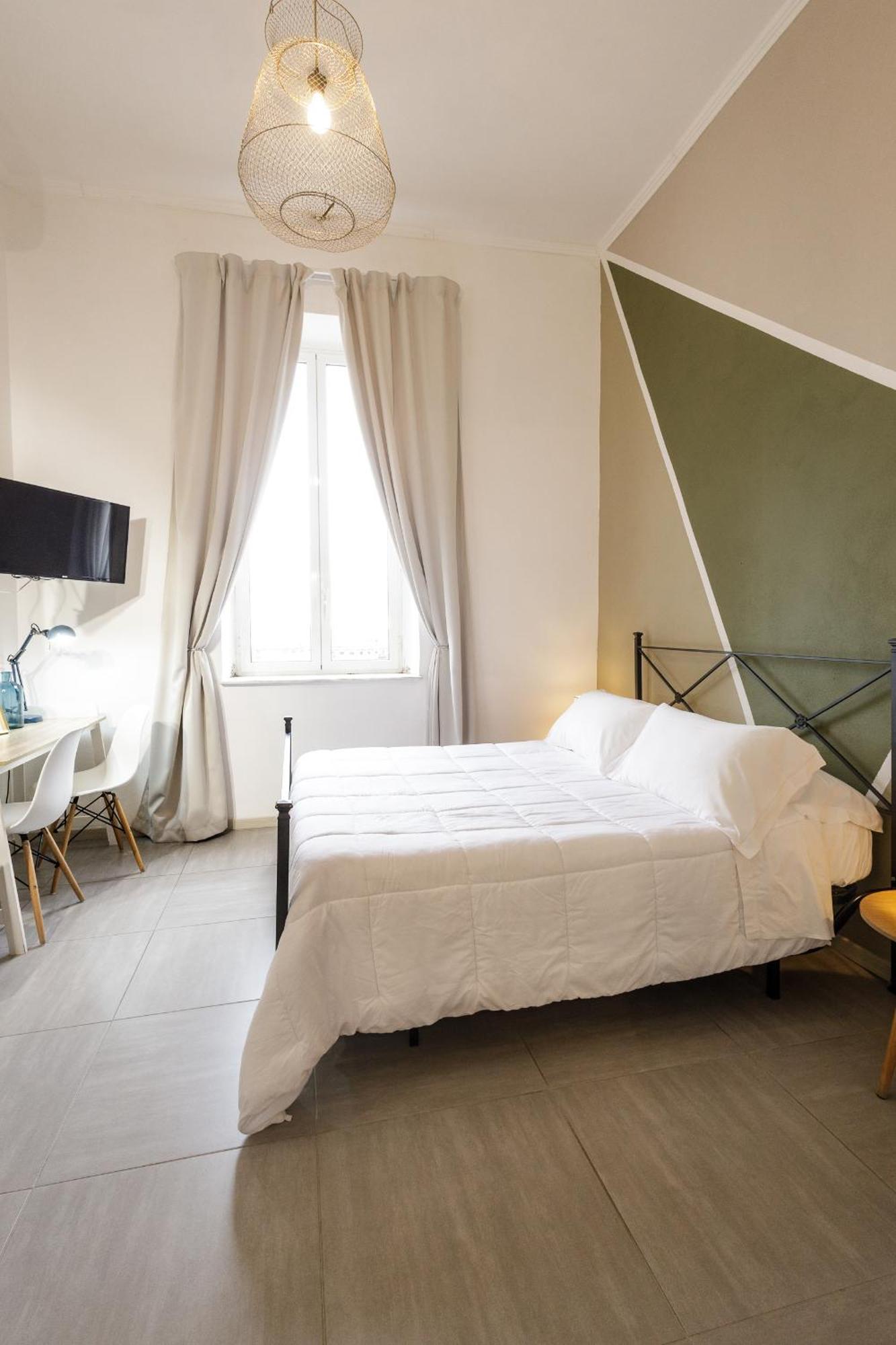 ナポリ Civico13 Bed & Breakfast エクステリア 写真